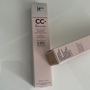 Selling: it cosmetics CC+ illumination foundation